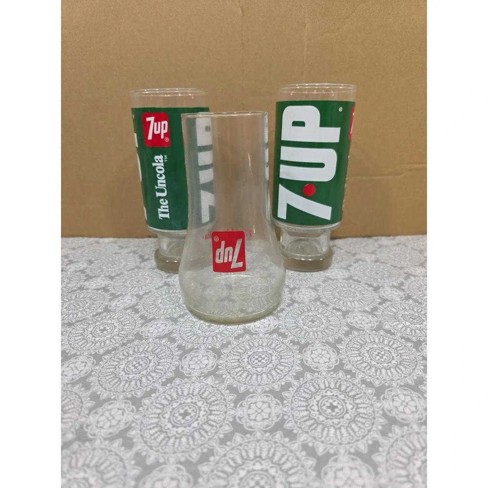 3- 7UP Glasses Vintage The Uncola Wet N Wild Soda Pop Collectible Footed Upside